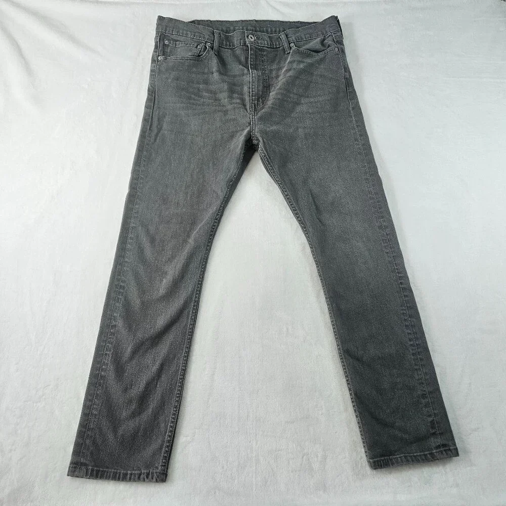 Levi's Men's Jeans Size W38 X L32 Gray Straight Leg WPL 423 CA00342 - Picture 1 of 12
